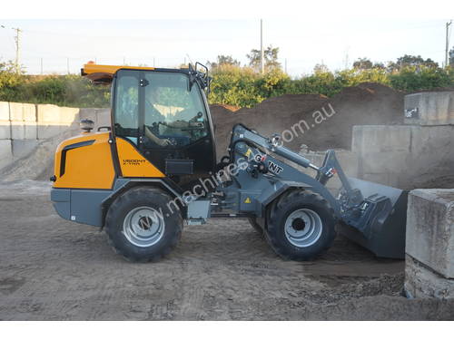 GIANT V 6004 X-TRA NEW ARTICULATED  MINI LOADER