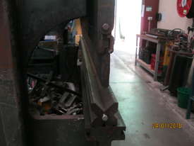 60 Ton Hydraulic Pressbrake - picture1' - Click to enlarge