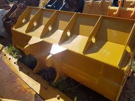 CATERPILLAR IT24G-H Bucket-GP Attachments - picture0' - Click to enlarge