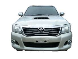 Hilux SR5 Dual-Cab Ex-Demonstrator w/ TJM Branded Canopy - picture0' - Click to enlarge