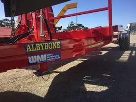 WMI Industries Albybone Bale Feeder - picture2' - Click to enlarge
