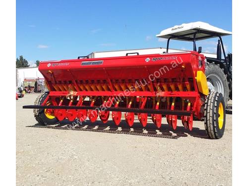 2018 AGROMASTER BM 24 SINGLE DISC SEED DRILL (4.2M)