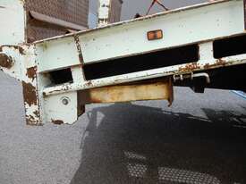 Mercedes Benz 2534 Tray Truck - picture2' - Click to enlarge