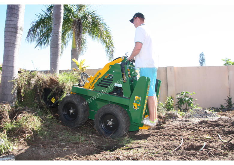 caption KANGA PW628 6 SERIES PETROL MINI LOADER