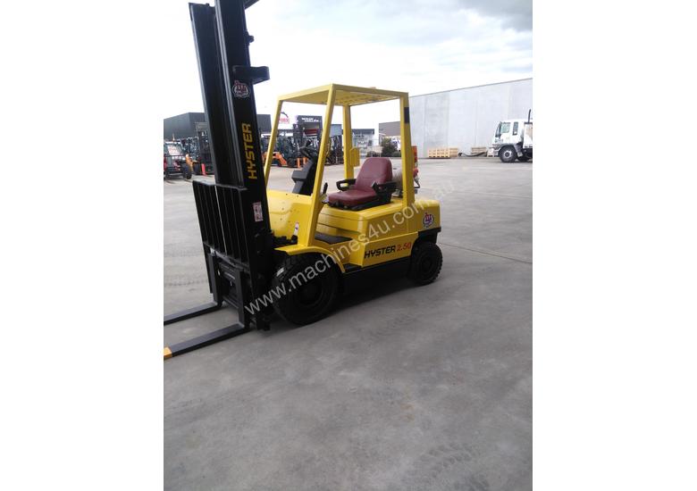 caption HYSTER H2.50XM 2.5T GAS FORKLIFT