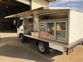 Hino 300 series 614 lunch/smoko, food vending body - picture1' - Click to enlarge