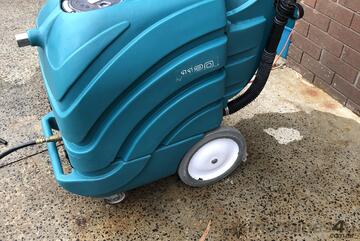 Tennant   1120 carpet extractor Tennant   1120 carpet extractor