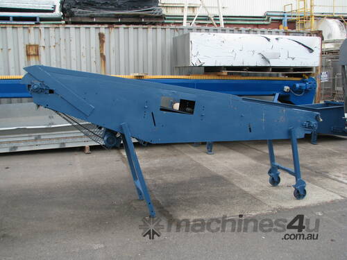 Incline Motorised Belt Conveyor - 3.3m long