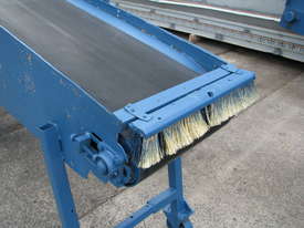 Incline Motorised Belt Conveyor - 3.3m long - picture1' - Click to enlarge