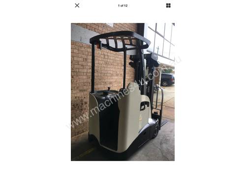 FORKLIFT-CROWN 1.5ton 4.3m SS Container Mast Stand Up Legless Great Batt!!!!
