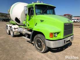 2003 Mack ML - picture0' - Click to enlarge