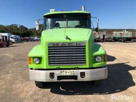 2003 Mack ML - picture1' - Click to enlarge