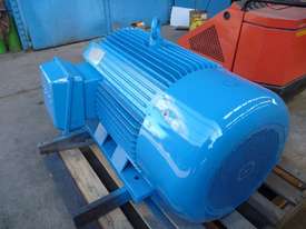 CMG 300HP 3 PHASE ELECTRIC MOTOR/ 1000WATT Frame...SGA315LB - picture0' - Click to enlarge