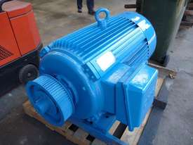 CMG 300HP 3 PHASE ELECTRIC MOTOR/ 1000WATT Frame...SGA315LB - picture1' - Click to enlarge
