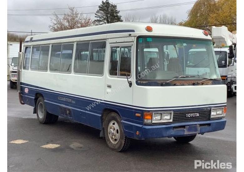 Buy Used Toyota 1990 Toyota Coaster 30 Series Buses in Listed