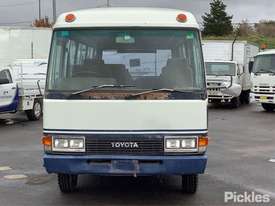 1990 Toyota Coaster 30 Series - picture1' - Click to enlarge