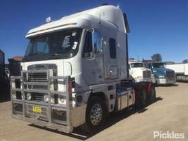 2010 Freightliner Argosy 110 - picture2' - Click to enlarge