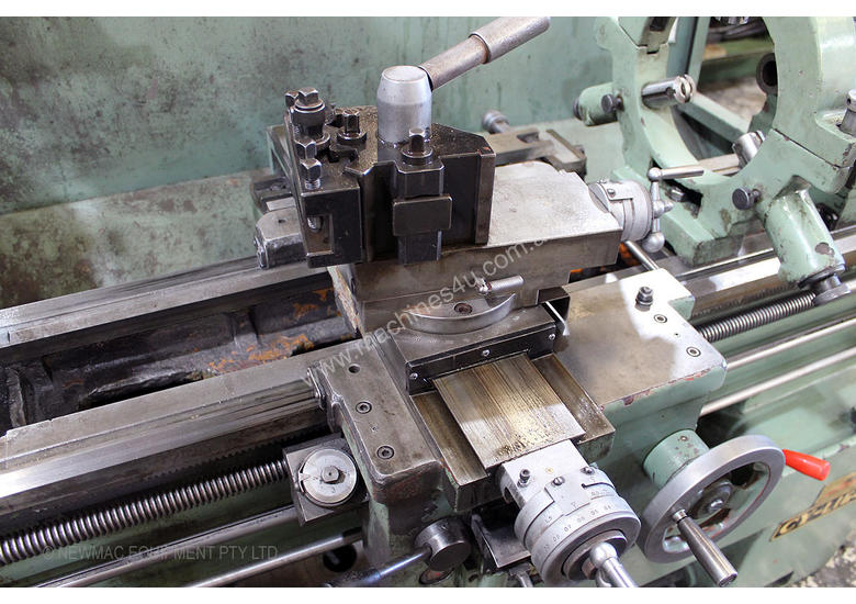 caption CY-L1640G Centre Lathe