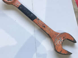 70mm Metric Spanner Wrench Ring / Open Ender Combination (620mm long) - picture0' - Click to enlarge