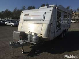 2004 Roadstar Voyager 4000 - picture1' - Click to enlarge