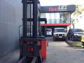 Linde R16 Ride on Reach Forklift Truck Refurbished & Repainted - picture2' - Click to enlarge