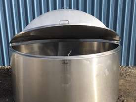 1,900ltr Jacketed Stainless Steel Tank, Milk Vat - picture0' - Click to enlarge