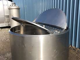 1,900ltr Jacketed Stainless Steel Tank, Milk Vat - picture1' - Click to enlarge