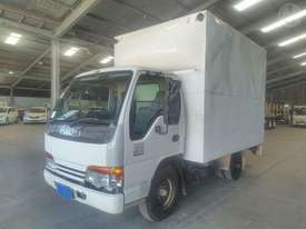 Isuzu NKR 200 - picture1' - Click to enlarge