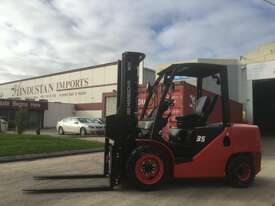 Brand New HangCha 3.5 Tonne  XF Series Diesel  Yanmar Forklift - picture1' - Click to enlarge