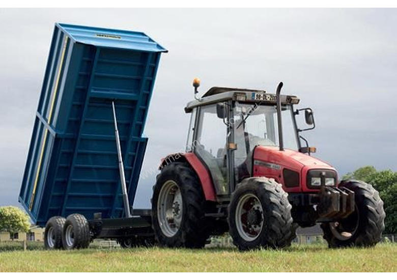 caption Fleming TR8 Trailer Farm Tipper/Trailer Hay/Forage Equip