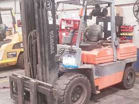 Used 4.5T Toyota Diesel Forklift - picture0' - Click to enlarge