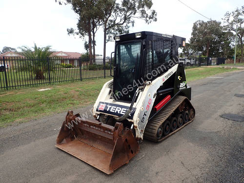 Terex PT30 Skid Steer Loader