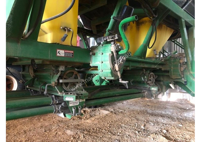 caption John Deere 1910 Air Seeder Cart Seeding/Planting Equip