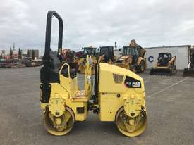 2012 Caterpillar CB14 Tandem Vibratory Roller, 572.2 Hours - picture0' - Click to enlarge