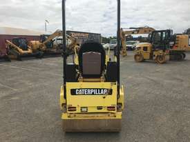 2012 Caterpillar CB14 Tandem Vibratory Roller, 572.2 Hours - picture2' - Click to enlarge