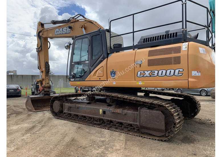 caption CASE CX300C 2012