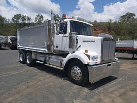 Western Star 4864FX Tipper Truck - picture0' - Click to enlarge