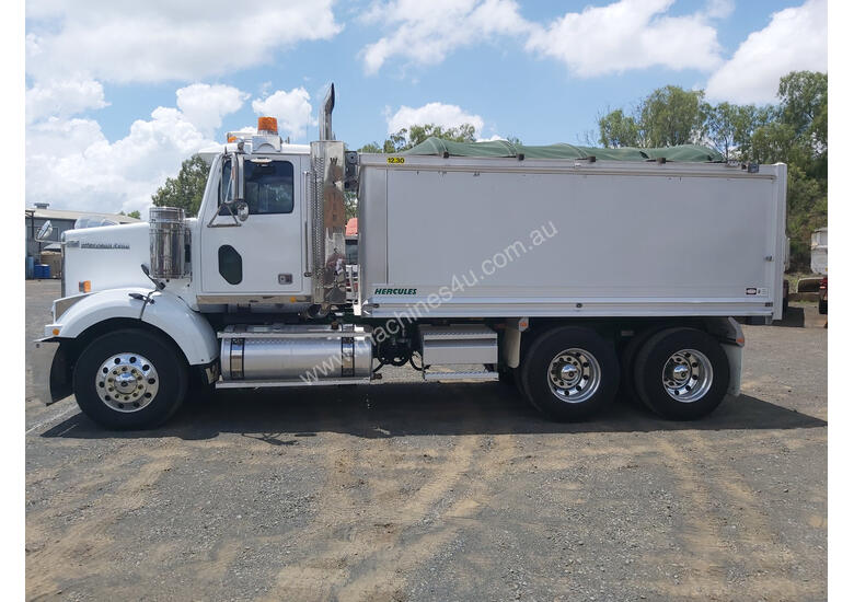 caption Western Star 4864FX Tipper Truck