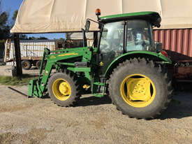 John Deere 5093E FWA/4WD Tractor - picture1' - Click to enlarge