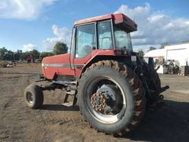 Case IH 7120 Magnum Tractor - picture0' - Click to enlarge