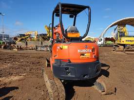 KUBOTA U35-4 EXCAVATOR WITH LOW 450 HOURS, HITCH AND BUCKETS - picture2' - Click to enlarge