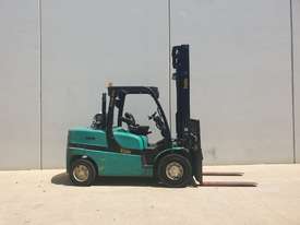 5.0T LPG Counterbalance Forklift - picture0' - Click to enlarge