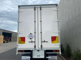 Fuso FM 10.0 Fighter Curtainsider Truck - picture1' - Click to enlarge