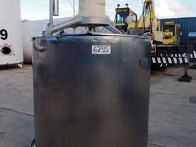 Stainless Steel Mixing Tank (Vertical), Capacity: 1,500Lt - picture0' - Click to enlarge