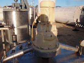 Stainless Steel Mixing Tank (Vertical), Capacity: 1,500Lt - picture1' - Click to enlarge