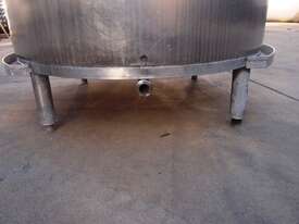 Stainless Steel Mixing Tank (Vertical), Capacity: 1,500Lt - picture2' - Click to enlarge