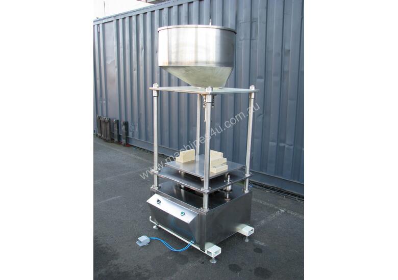 caption Semi Automatic Bottle Tub Drum Filler Filling Machine 18L - Shanghai Almuraba MAKE AN O