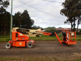 JLG E400AJPN Boom Lift Access & Height Safety - picture2' - Click to enlarge