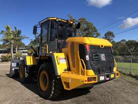 New Wheel Loader  - picture0' - Click to enlarge