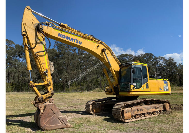 caption Komatsu PC350LC-8 Tracked-Excav Excavator